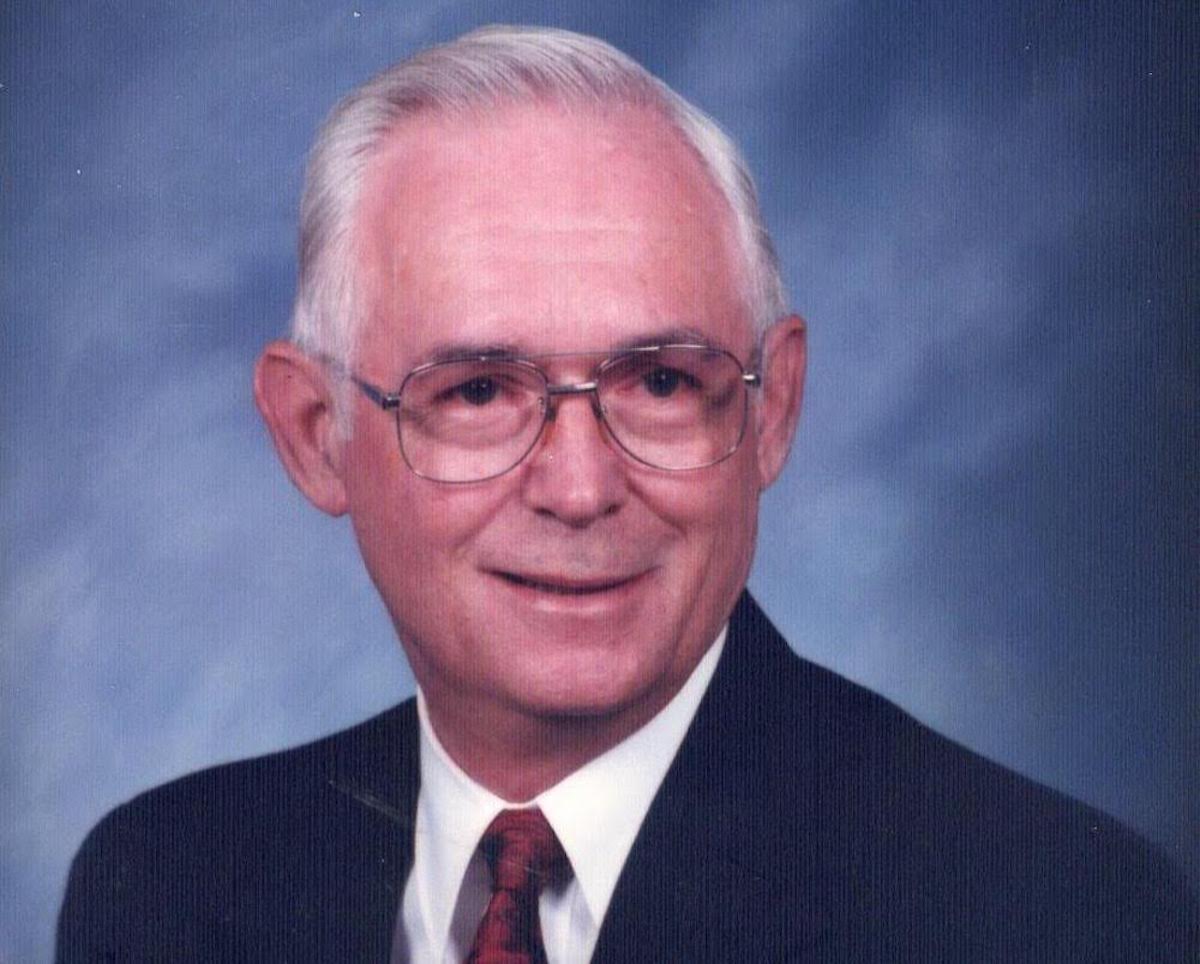 Charles Thomas O’Neal, 1927-2021