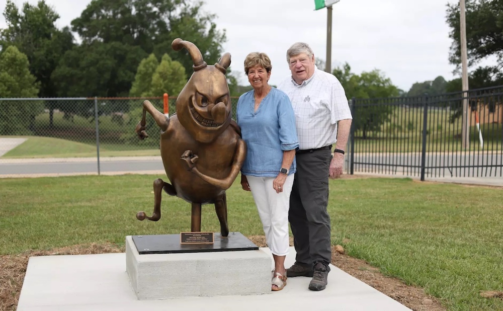 UAM Athletics Unveils New Boll Weevil Statues