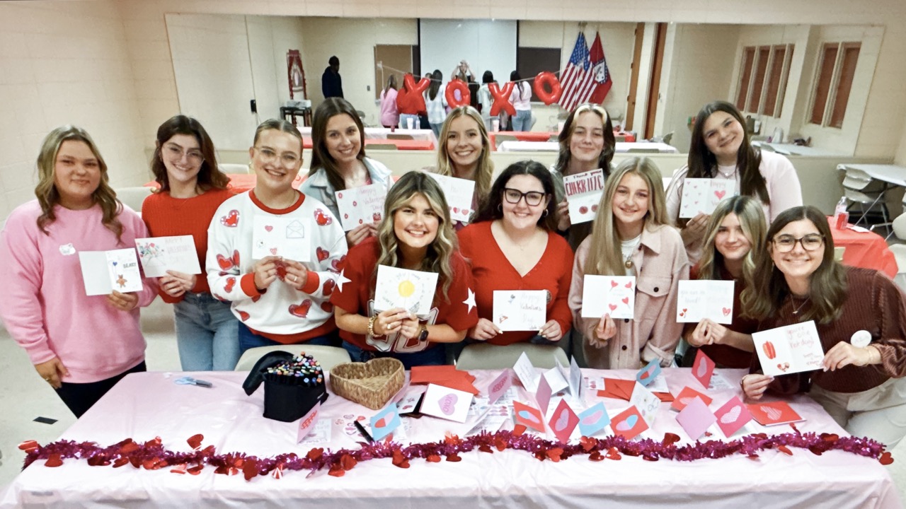UAM Sorority Makes Cards For Local Nursing Home