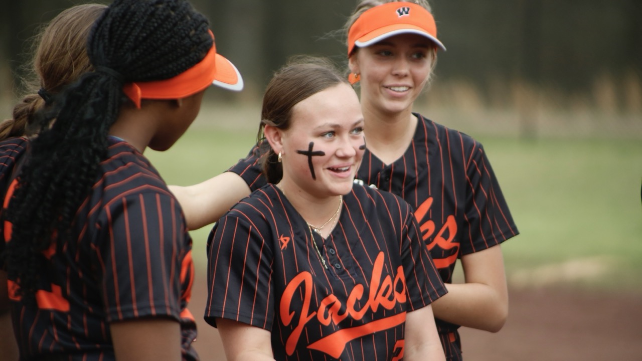 Warren Lady Jacks Advance to 4A State Semifinals With Win Over Gentry