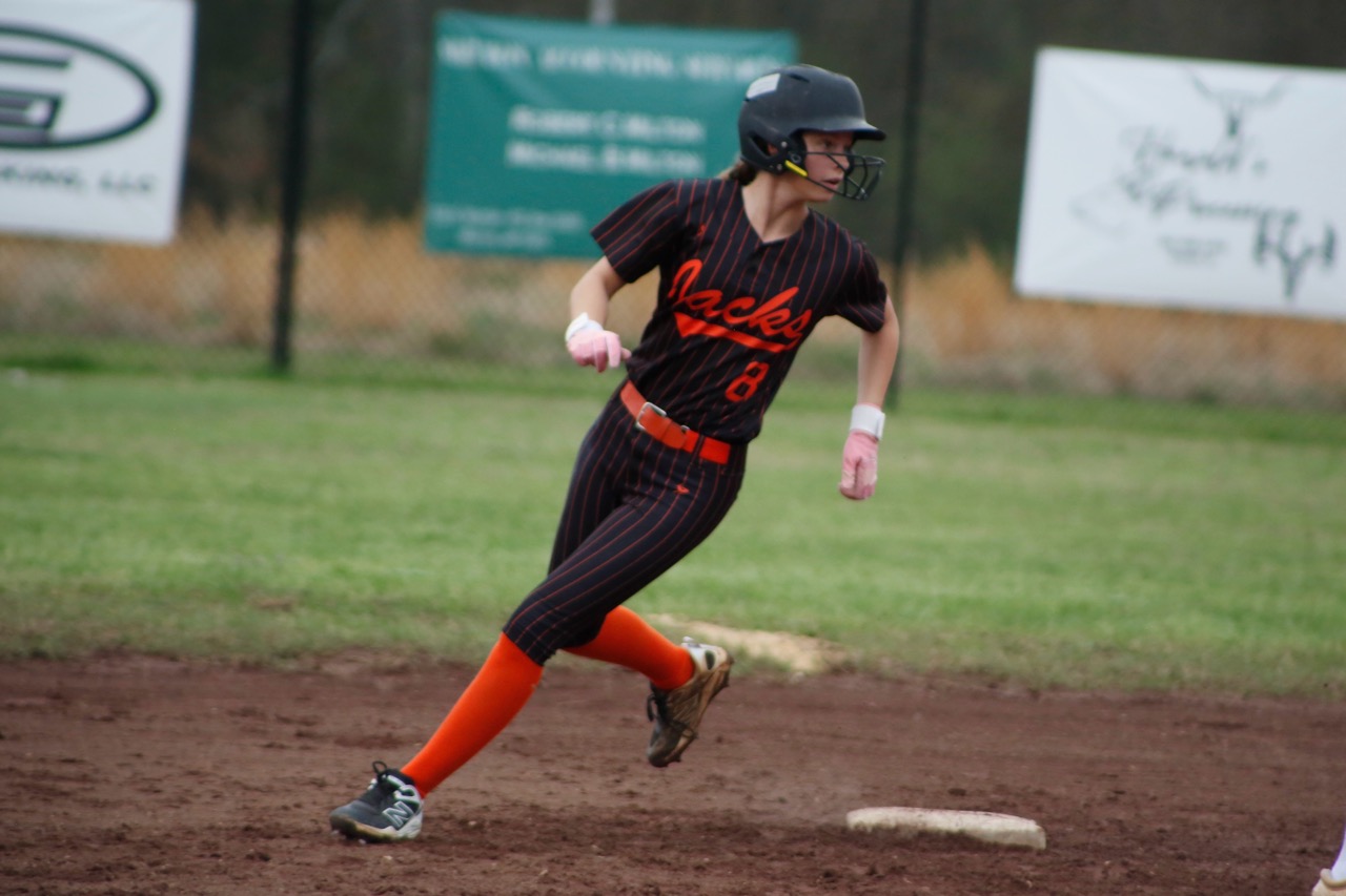 Monticello rallies late to edge Lady Jacks 12-11 in key 8-4A showdown