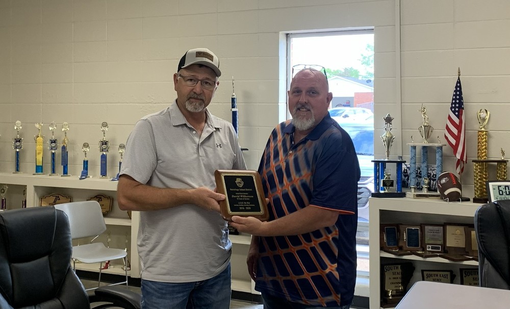 Hermitage School District honors David Wilkerson for decade of service