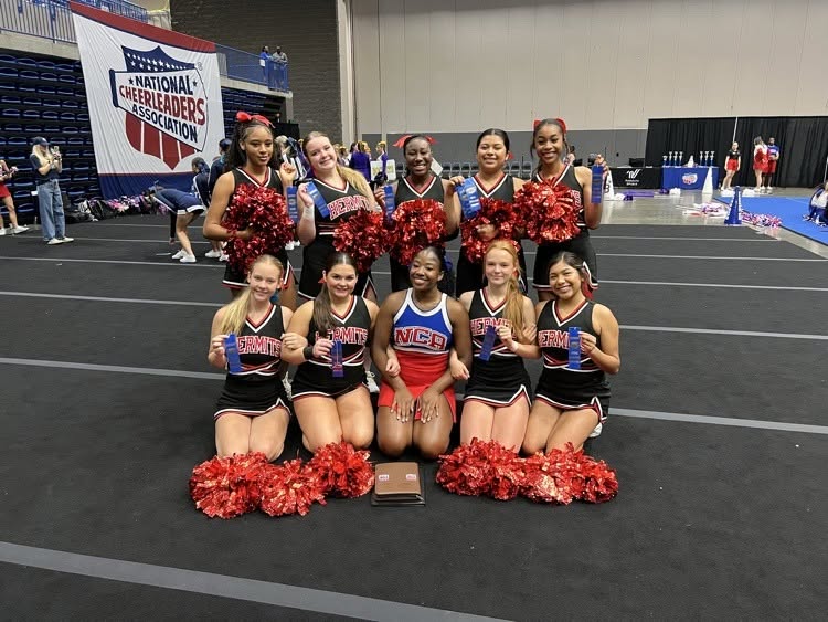 Hermitage Announces High School, Junior High Cheerleading Rosters