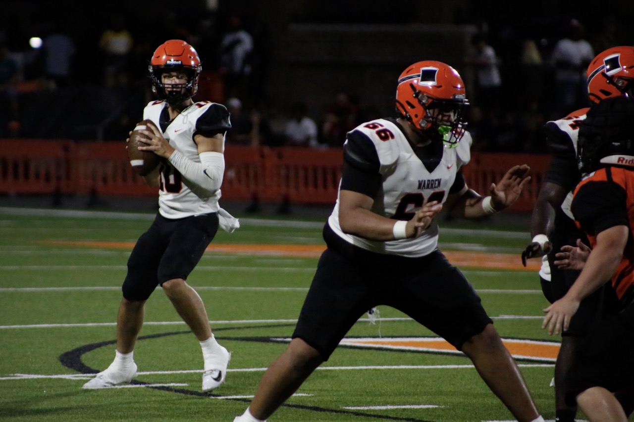 Fast-strike offense, timely defense lift Warren past Malvern in season opener